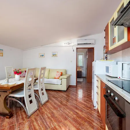 Apartment 1 Bedroom Beautiful Apartment In Betiga